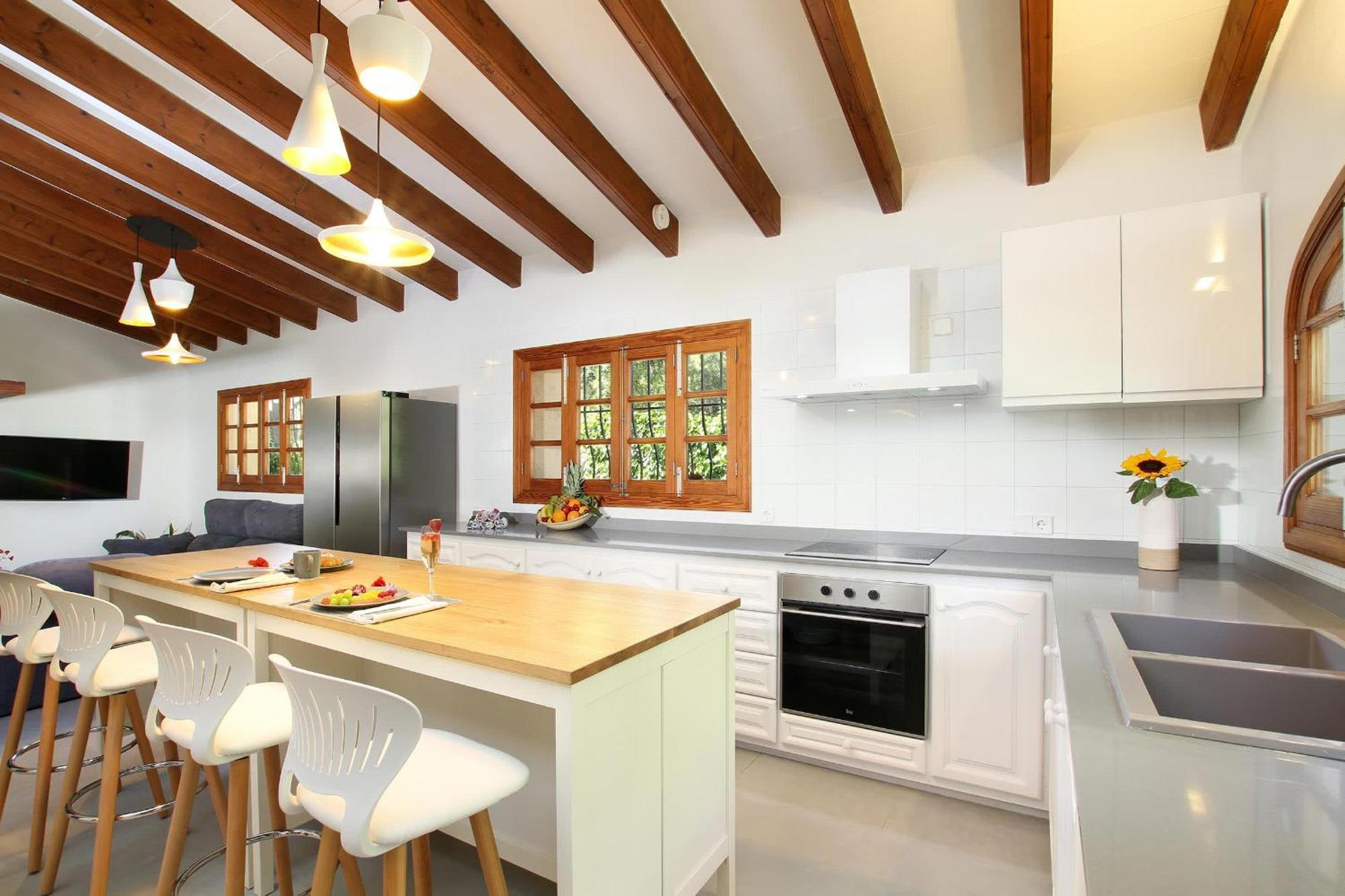 Country Lane Set In Hills Villa Pollença